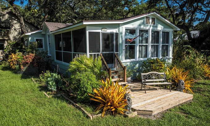 Safety Harbor House | Pet-Friendly Waterfront Cottage Near Beaches & Downtown