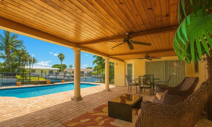 Pompano Beach House | Bella Acqua: Waterfront Retreat with Private Heated Pool