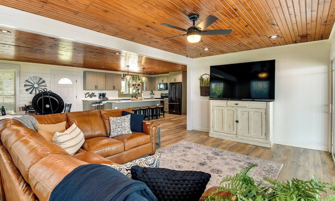 Granbury House | Waterfront Home Near Historic Granbury Square!
