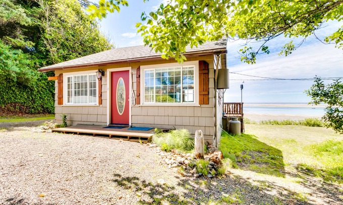Happy Camp Hideaway Cabin | Scenic Waterfront Retreat on Netarts Bay - Pet Friendly Escape