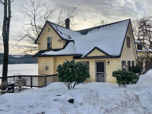 Holderness House | Scenic Waterfront Home Retreat on Squam Lake