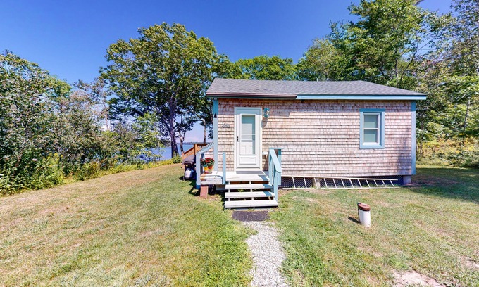 Cushing Cottage | Idyllic Waterfront Home with Private Beach & Ocean View
