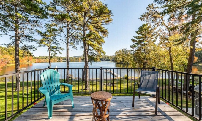 Brownfield House | Waterfront Home | Sleeps 8 | Great Family Getaway