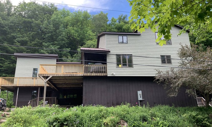 Old Forge House | Waterfront Home with Pool and Spa - Rated 9.4/10