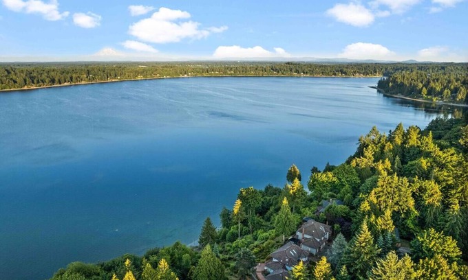 Olympia House | Tranquil Waterfront Retreat with Hot Tub & Mt Rainier Views