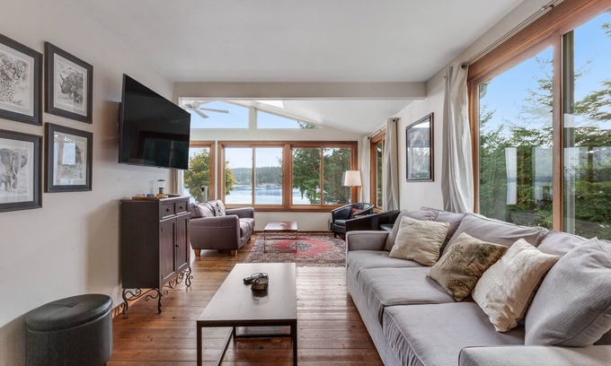 Seabeck House | Oceanfront Cottage with Private Beach, Kayaks & Pet Friendly