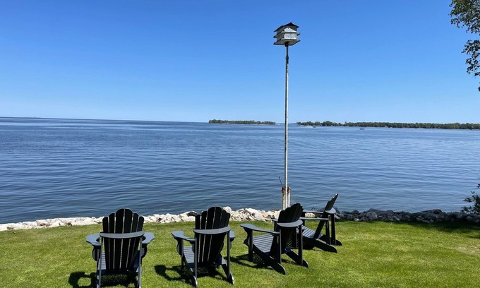 Little Sturgeon House | Scenic Waterfront Retreat with Island Views in Southern Door