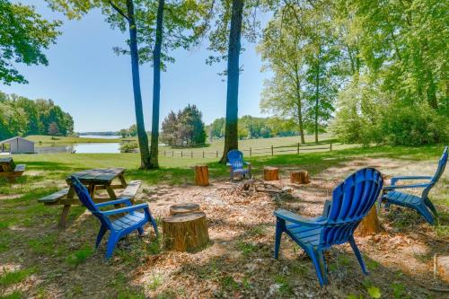 Bumpass House | Idyllic Waterfront Home at Lake Anna with Dock Access
