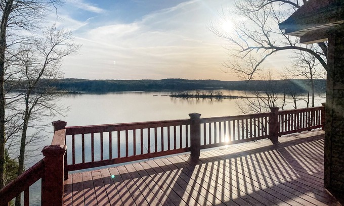 Cadiz House | Lake Barkley Waterfront Retreat: Guest Rated 9.8 with Pool