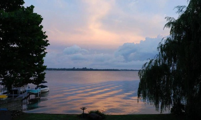 Pulaski House | Idyllic Waterfront Lake House at Sandy Pond, Lake Ontario