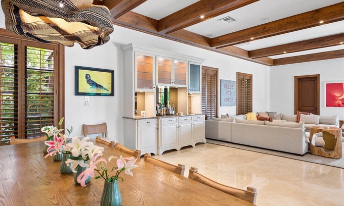 College Park Villa | Waterfront Oasis - 5BR Villa with Spa & Breakfast Included