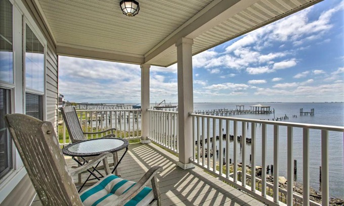 Lake Catherine House | Scenic New Orleans Home with Private Dock and Spa Access
