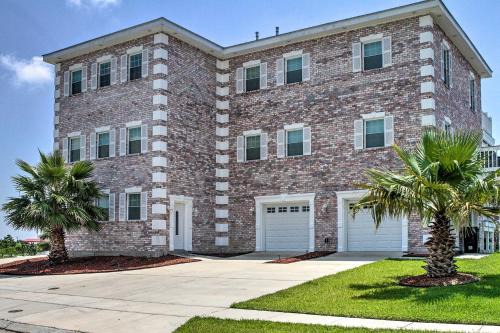 New Orleans East Area Villa | Idyllic Waterfront Villa Near Downtown New Orleans