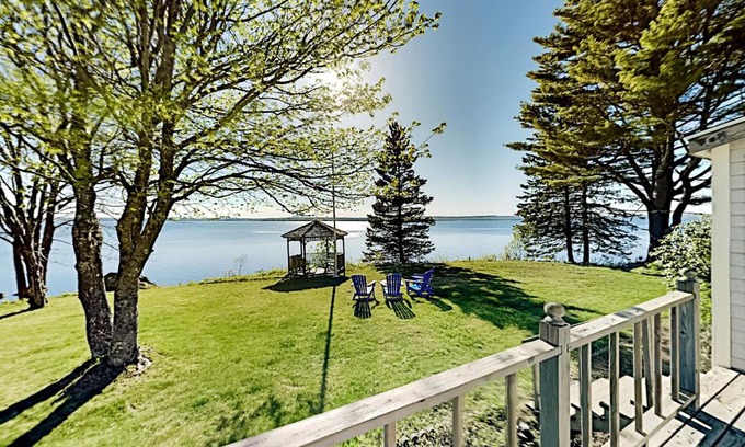 Trenton House | Oceanfront Oasis with Spectacular Views - Rated 9/10