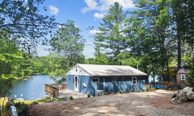 Parsonsfield Cottage | Scenic Waterfront on Randall Lake with Pool & Breakfast