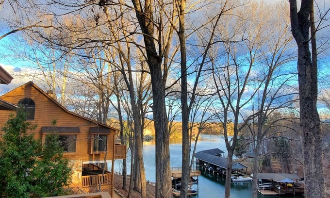 North Shore House | Waterfront Retreat: Paddle Boards, Fire Pit & Pet Friendly