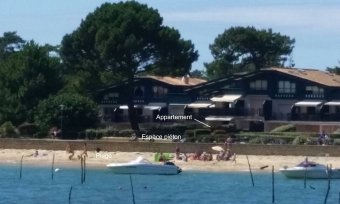 Cap-Ferret Apartment | Seaside Retreat with Panoramic Bay Views & Beach Access