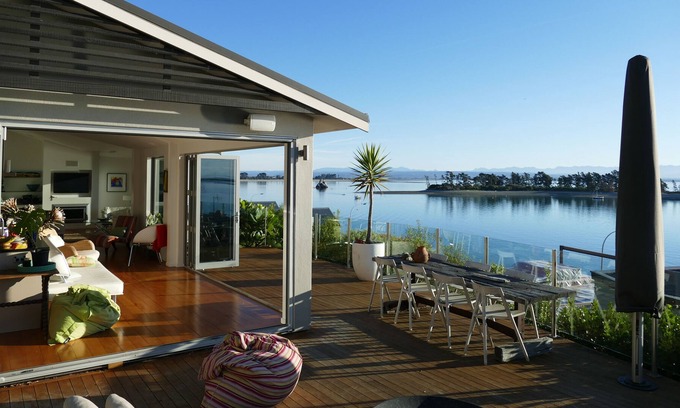 Stepneyville House | Waterfront Paradise, Sun, Decks and Spa