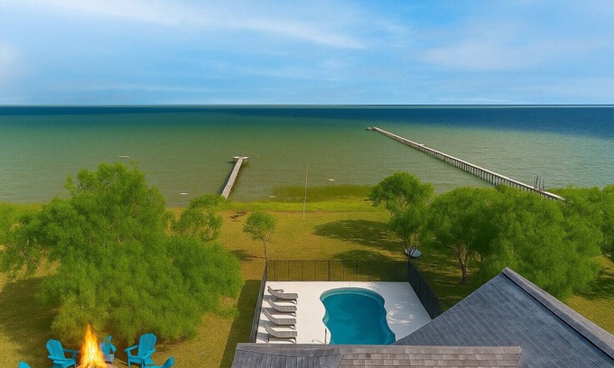 Bayside House | Waterfront Pool Hot Tub Private Pier Guest Bungalow