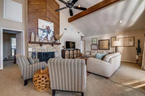 Graford House | Waterfront Possum Kingdom Lake Family Home