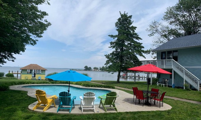 Kent Narrows House | Tranquil Waterfront Retreat with Private Beach and Pool
