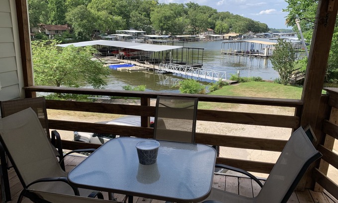 Osage Beach House | Scenic Waterfront Retreat for Family Getaways and Relaxation
