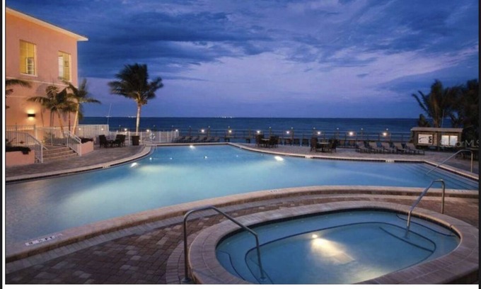 St. Petersburg Condo | Oceanfront Condo with Pool and Spa in a Resort Community