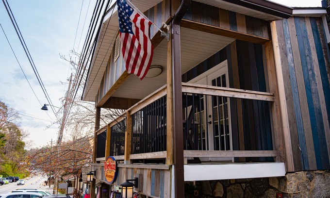 Chimney Rock Apartment | Tranquil Waterfront Retreat in Chimney Rock Village
