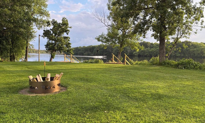 Nekoosa Cabin | Waterfront-Sand Valley-Boat Landing-Docks- ATV/UTV - Perfect for a cozy getaway
