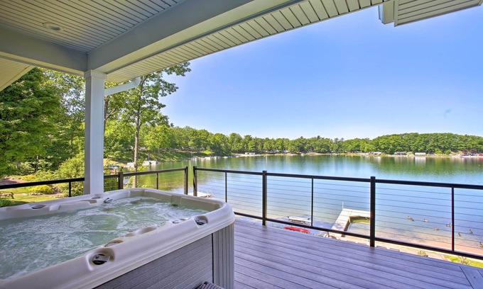 Traverse City Cottage | Scenic Waterfront Home at Silver Lake with Private Dock