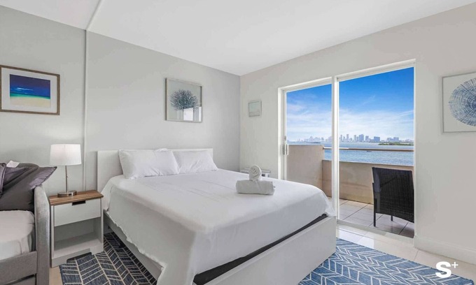 North Bay Village Apartment | Waterfront Apartment in North Bay Village with Free Parking