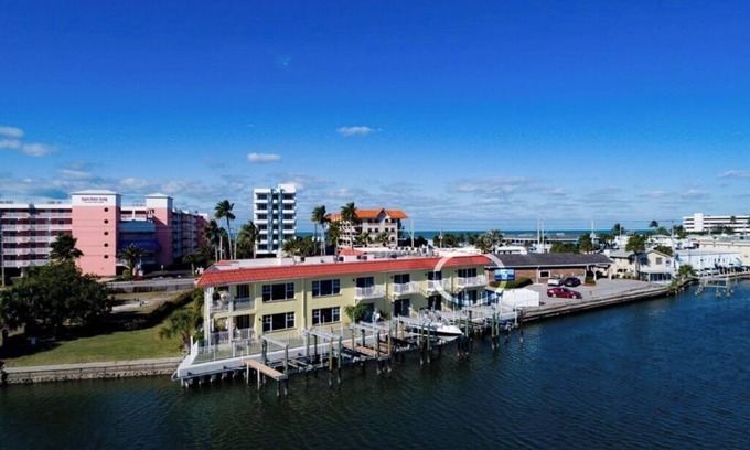 Belle Vista Condo | Waterfront Retreat Steps from the Beach with Great Amenities