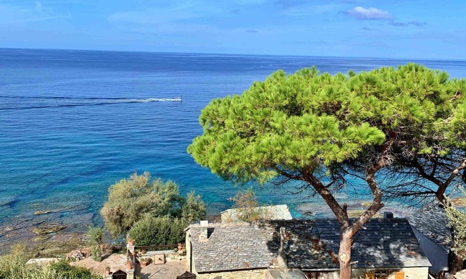 Chine Villa | Waterfront Villa with Breathtaking Ocean Views & Spa