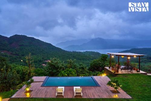 Paud Villa | Waterfront Villa with Infinity Pool & BBQ Grill in Pune