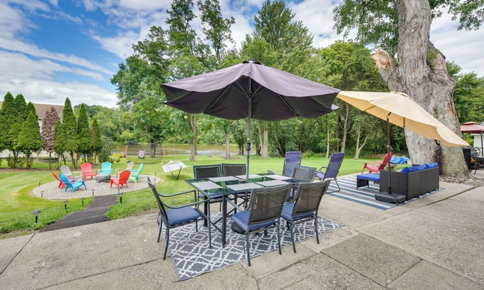 Wallkill House | Beautiful Waterfront Wallkill Duplex with Fire Pits & Spa