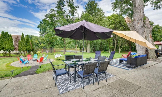 Wallkill House | Waterfront Wallkill Duplex Home with Cozy Fire Pits!