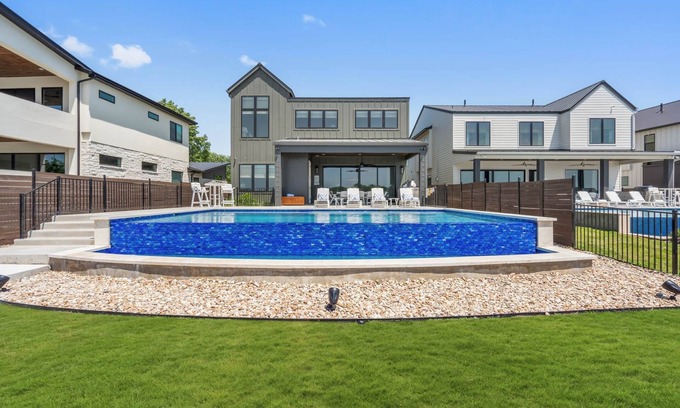 Kingsland House | Waterhouse at LBJ Residence III: Pool, Spa & Lake Views