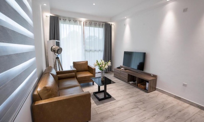 Beau Vallon Apartment | Family-Friendly Waterlily Guesthouse with 9/10 Reviews
