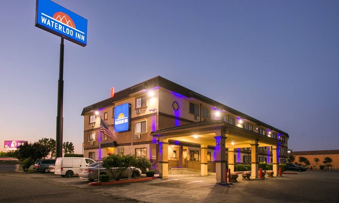 Stockton Hotel | Family-Friendly Comfort at Waterloo Inn with Breakfast Included