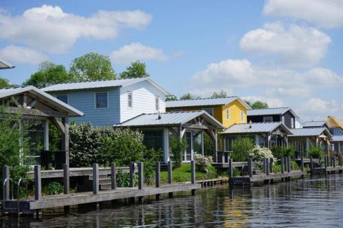 Zuideinde Resort | Idyllic Waterresort Bodelaeke: Pet-Friendly with Ocean Views