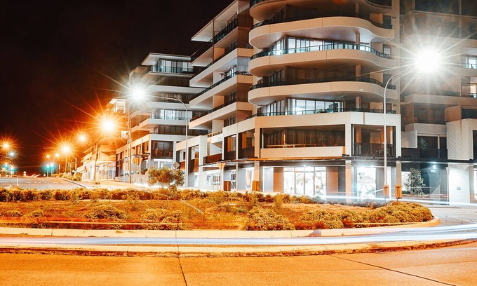 Warners Bay Apartment | Waters Edge: Family-Friendly Stay with Pool & Breakfast