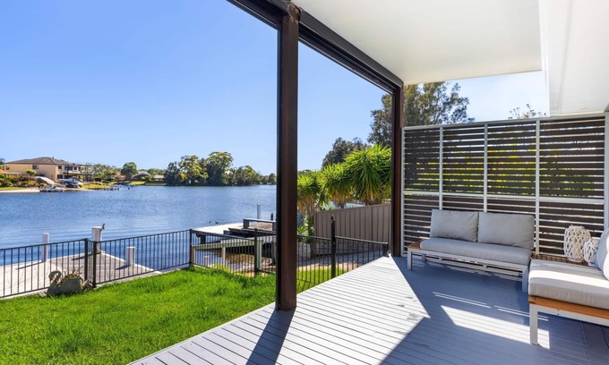Sussex Inlet House | Watersedge - Absolute Waterfront