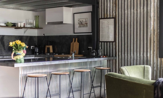 Robertson Cottage | WATERSHED Robertson - Chic Shed with Oceanfront Views