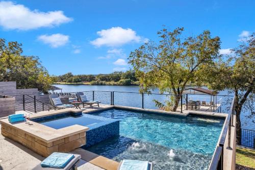Burnet House | Waterside 508 and Concierge Services