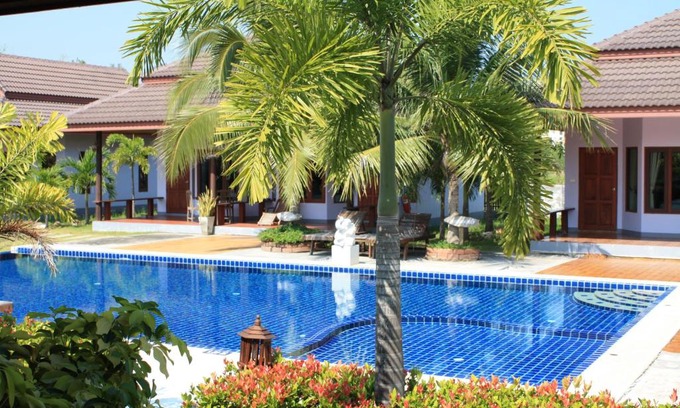 Pranburi Resort | Oceanfront Waterside Resort with Pool and Family Amenities