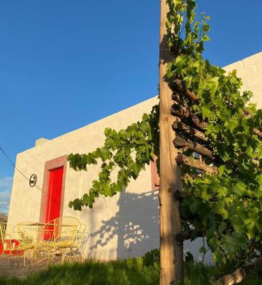 Graaff-Reinet House | Welcoming Waterval Farmstay: Pet-Friendly Retreat Awaits