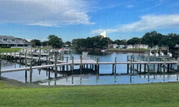Crystal River Condo | Waterview Condo with Pool & Gulf Access – Rated 10/10