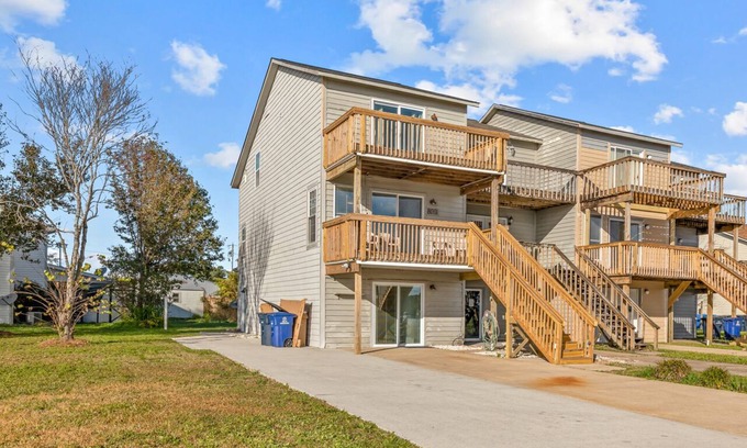 Jacksonville House | Scenic Waterview Rooms Overlooking Wilson Bay - Guest Rated 9.8