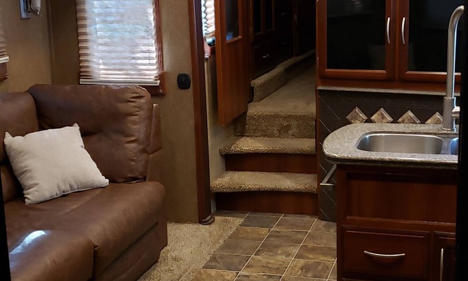 Markham House | Waterway RV Getaway!