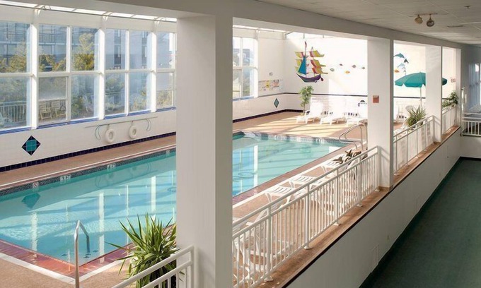 North End Hotel | Discover Watson's Regency Suites: Family-Friendly Comfort